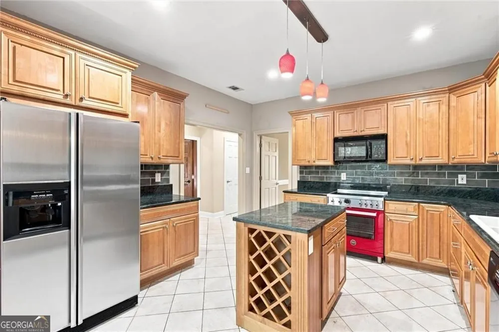 12110 Willow Run RD Roswell, GA 30075