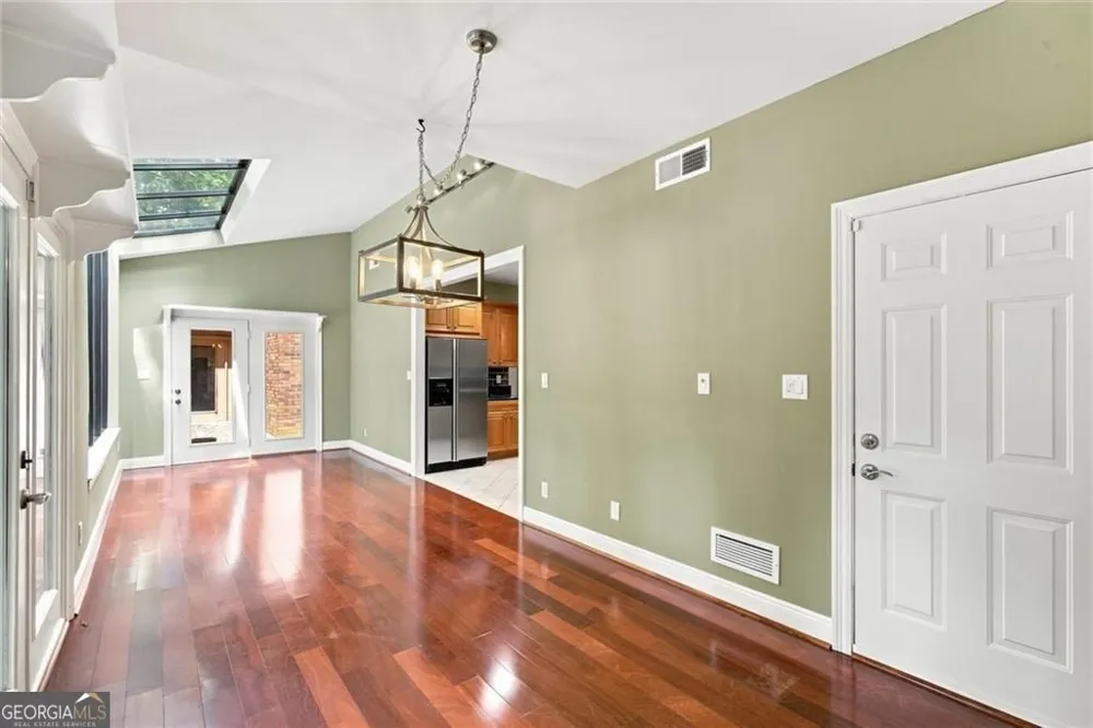 12110 Willow Run RD Roswell, GA 30075