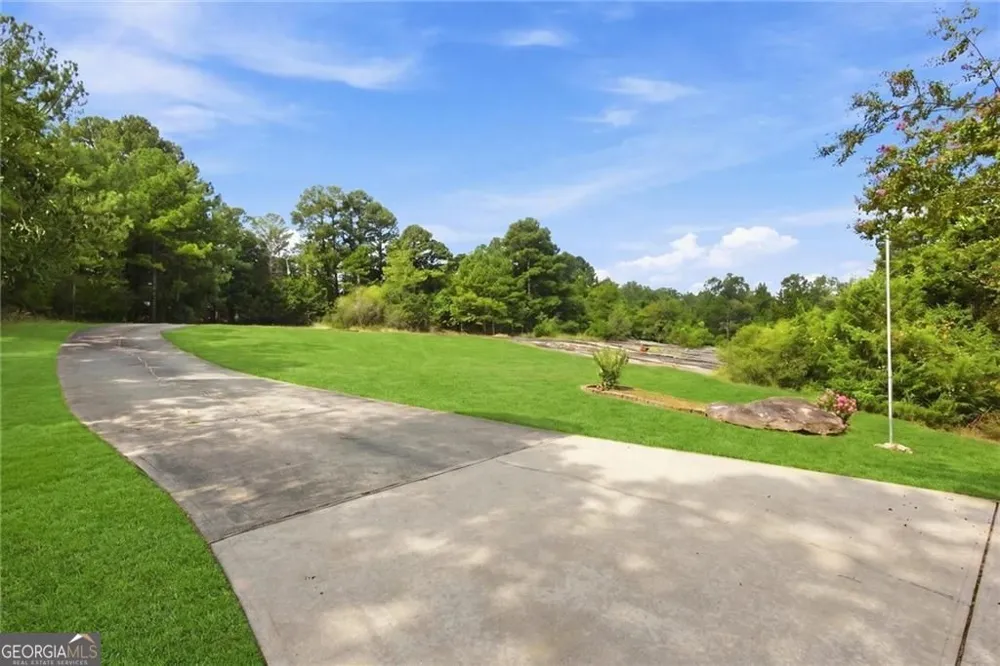3241 Victoria Place DR Loganville, GA 30052