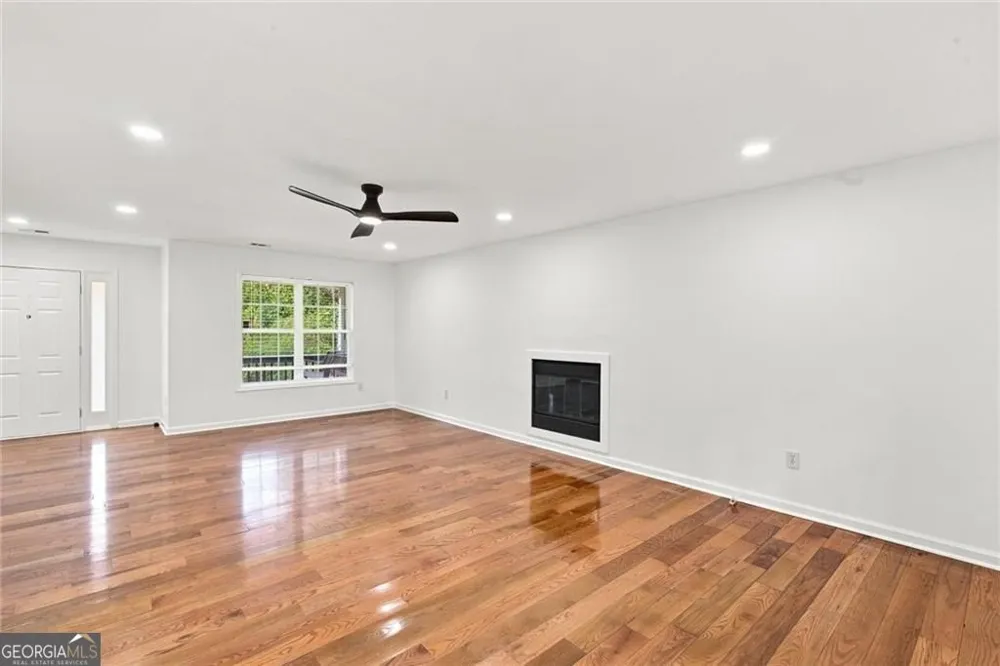 3241 Victoria Place DR Loganville, GA 30052