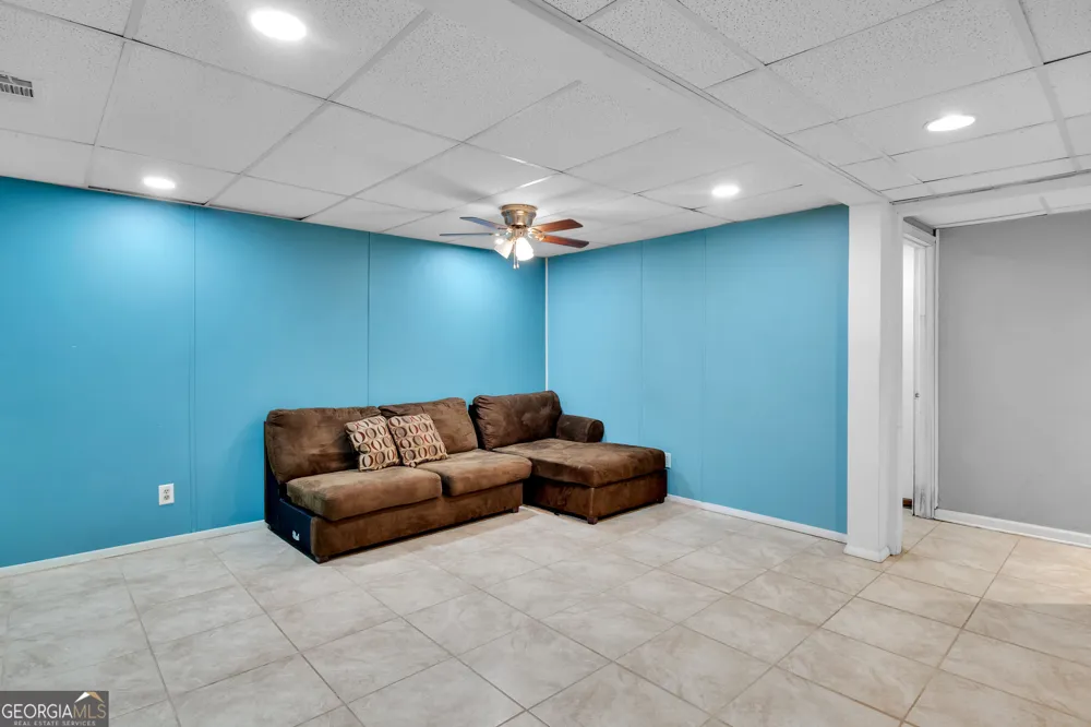2160 Rocky Mill DR Lawrenceville, GA 30044