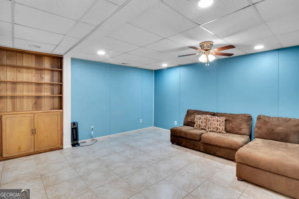 2160 Rocky Mill DR Lawrenceville, GA 30044