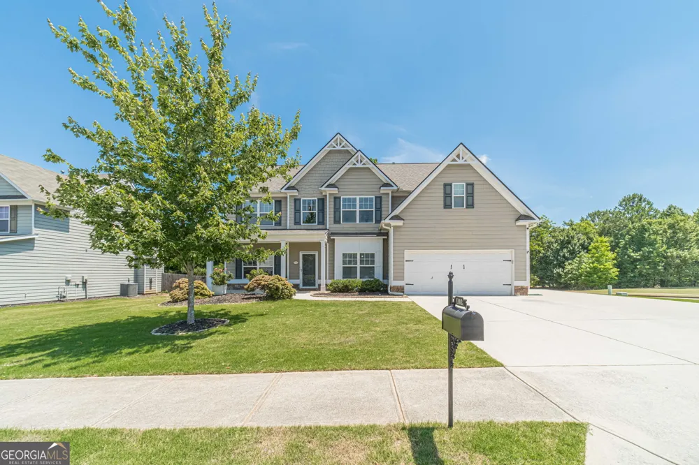 1102 Bald Eagle TRCE Hoschton, GA 30548
