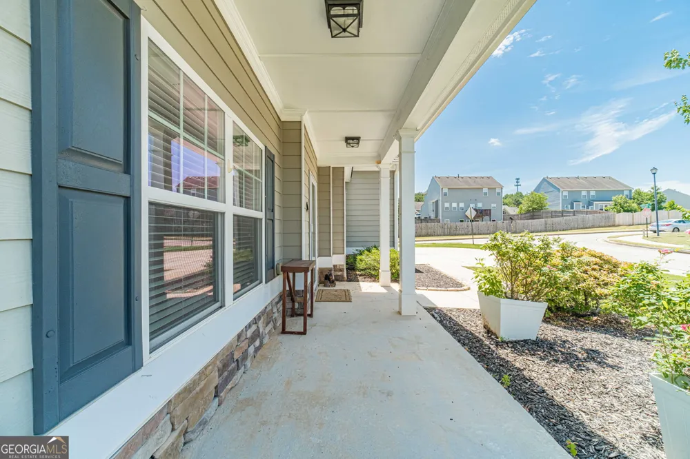 1102 Bald Eagle TRCE Hoschton, GA 30548