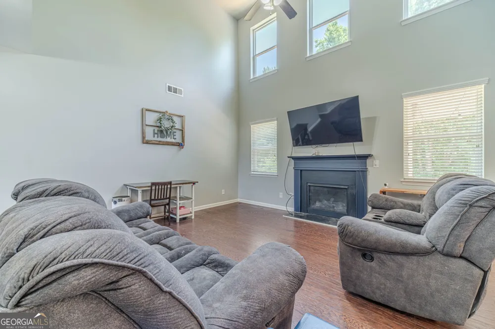 1102 Bald Eagle TRCE Hoschton, GA 30548