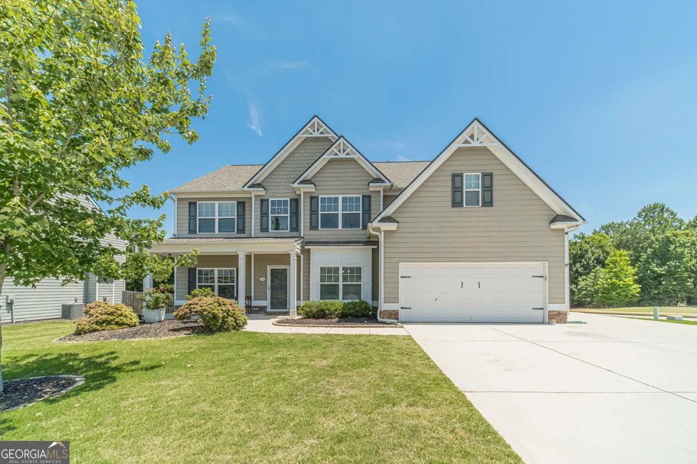 1102 Bald Eagle TRCE Hoschton, GA 30548