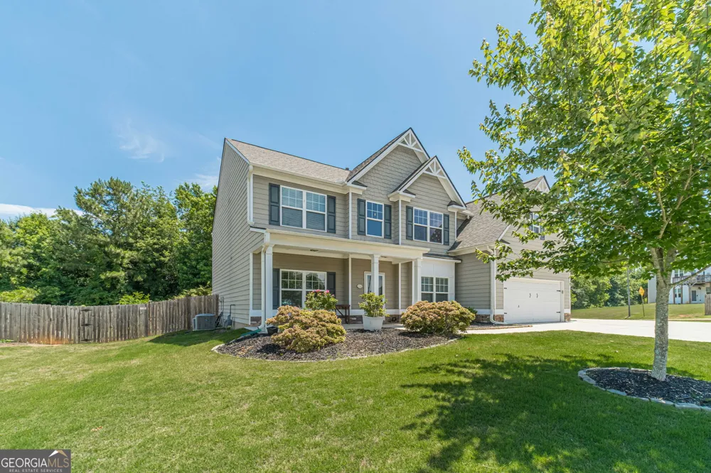 1102 Bald Eagle TRCE Hoschton, GA 30548