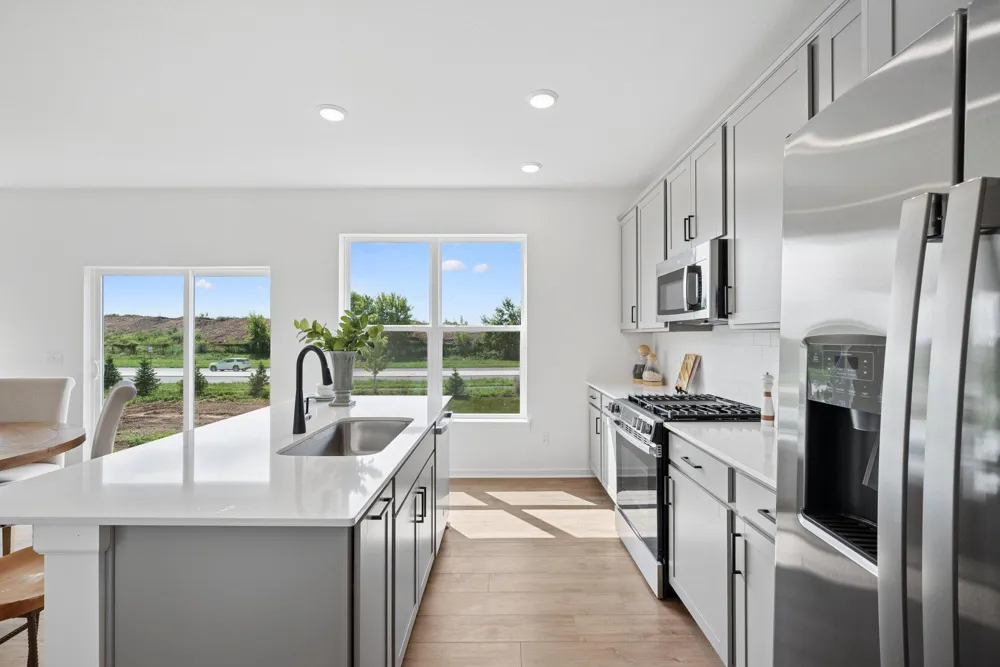 1473 Philipp Way Shakopee, MN 55379