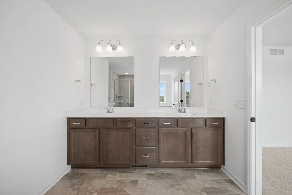 1473 Philipp Way Shakopee, MN 55379