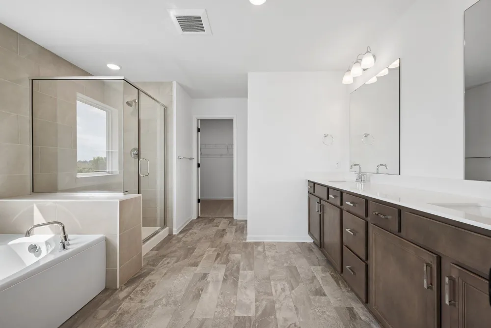 1473 Philipp Way Shakopee, MN 55379