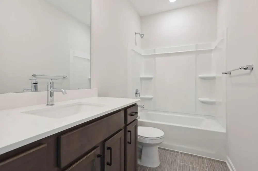 1494 Tyrone Drive Shakopee, MN 55379