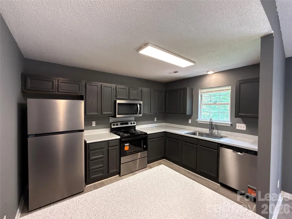 11111 Meadow Bank Lane Charlotte, NC 28262