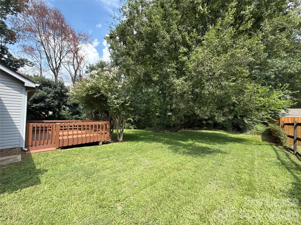 11111 Meadow Bank Lane Charlotte, NC 28262