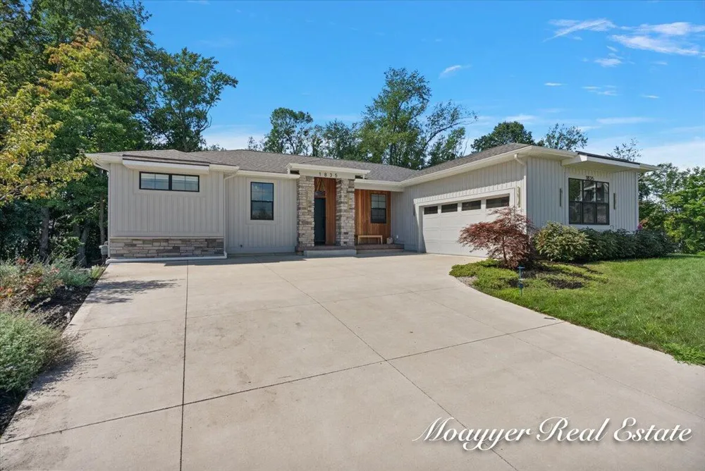 1835 Gloryfield Drive SW Byron Center, MI 49315