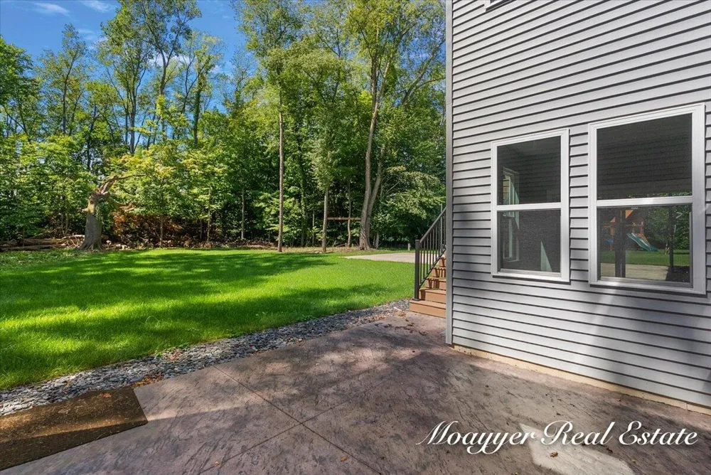 1835 Gloryfield Drive SW Byron Center, MI 49315