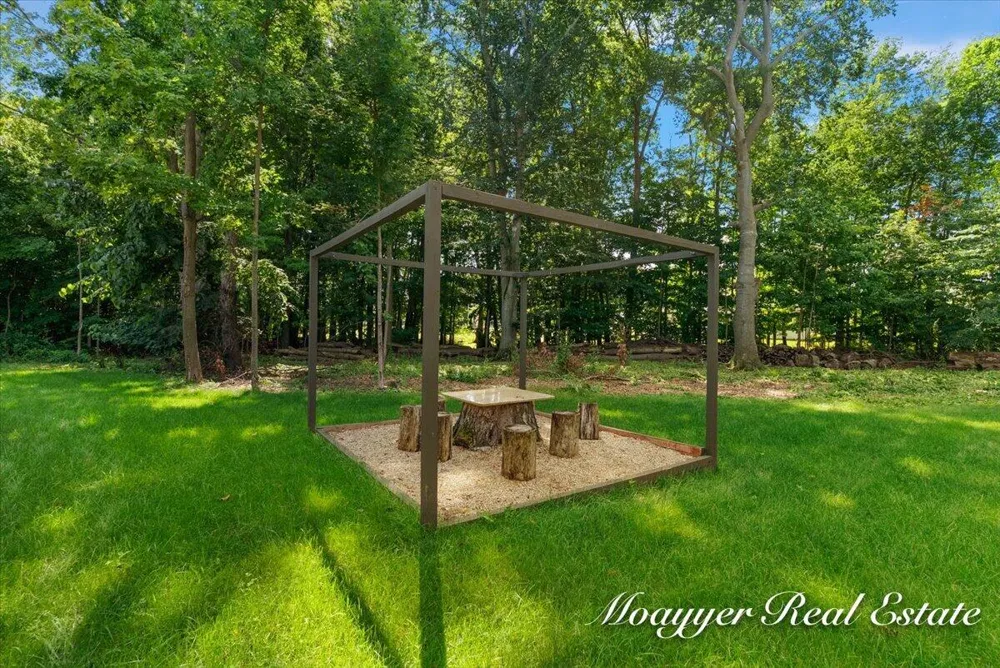 1835 Gloryfield Drive SW Byron Center, MI 49315