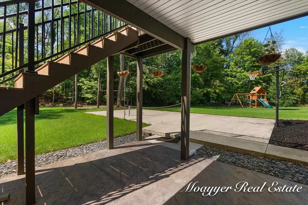 1835 Gloryfield Drive SW Byron Center, MI 49315
