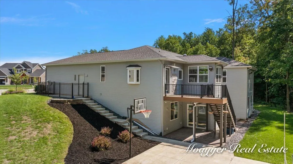 1835 Gloryfield Drive SW Byron Center, MI 49315