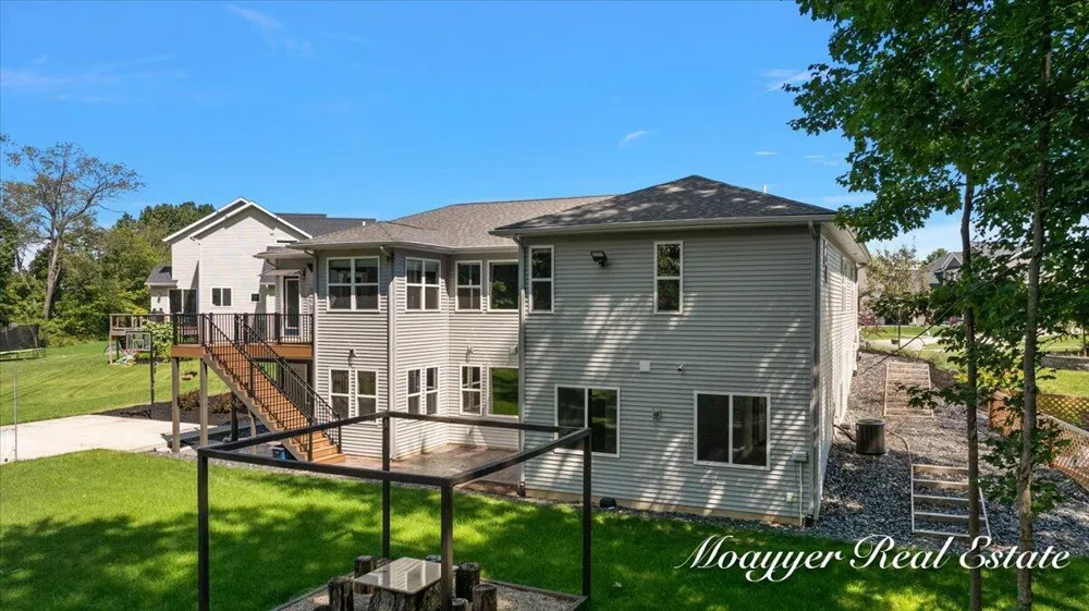 1835 Gloryfield Drive SW Byron Center, MI 49315