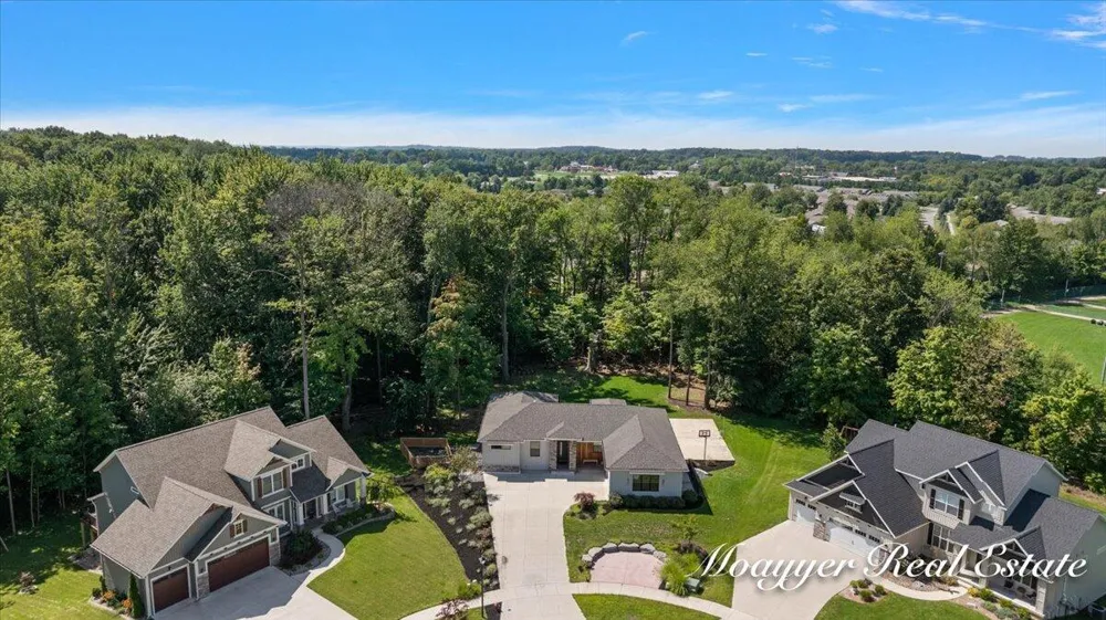1835 Gloryfield Drive SW Byron Center, MI 49315