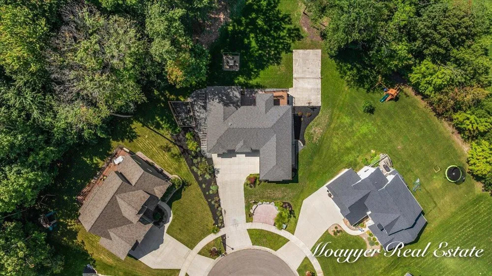 1835 Gloryfield Drive SW Byron Center, MI 49315