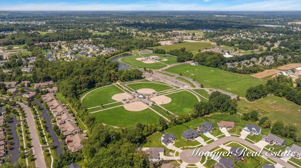 1835 Gloryfield Drive SW Byron Center, MI 49315