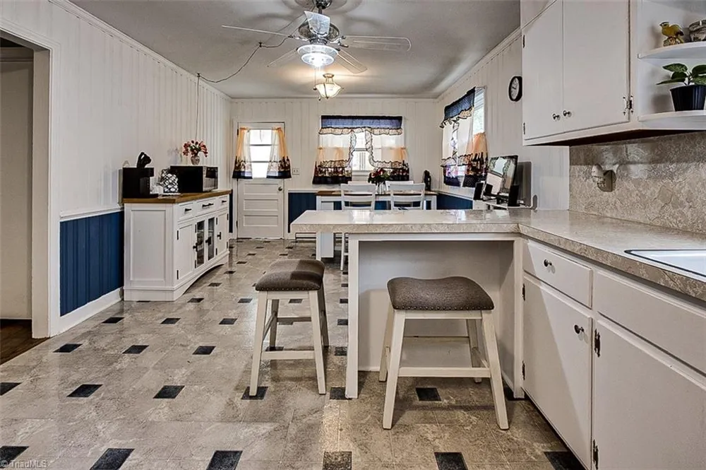 4667 Huntingwood Road Ramseur, NC 27316