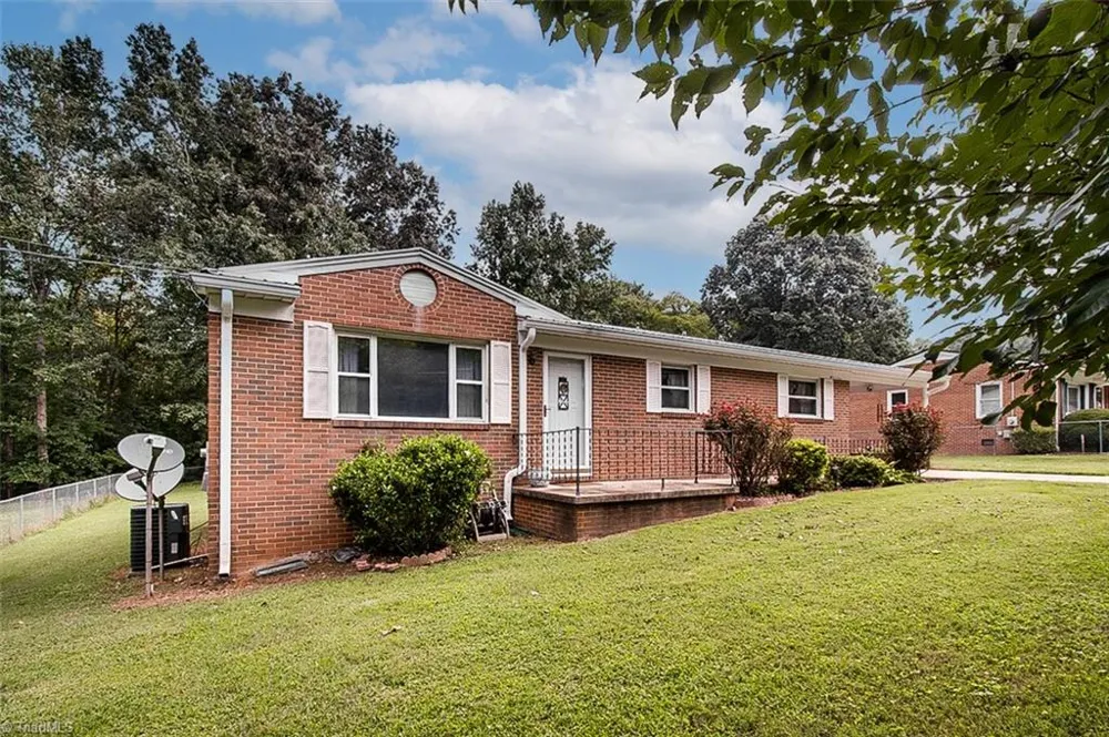 4667 Huntingwood Road Ramseur, NC 27316