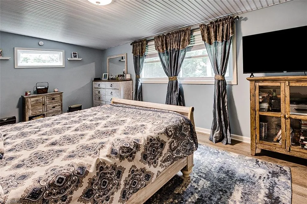 4667 Huntingwood Road Ramseur, NC 27316