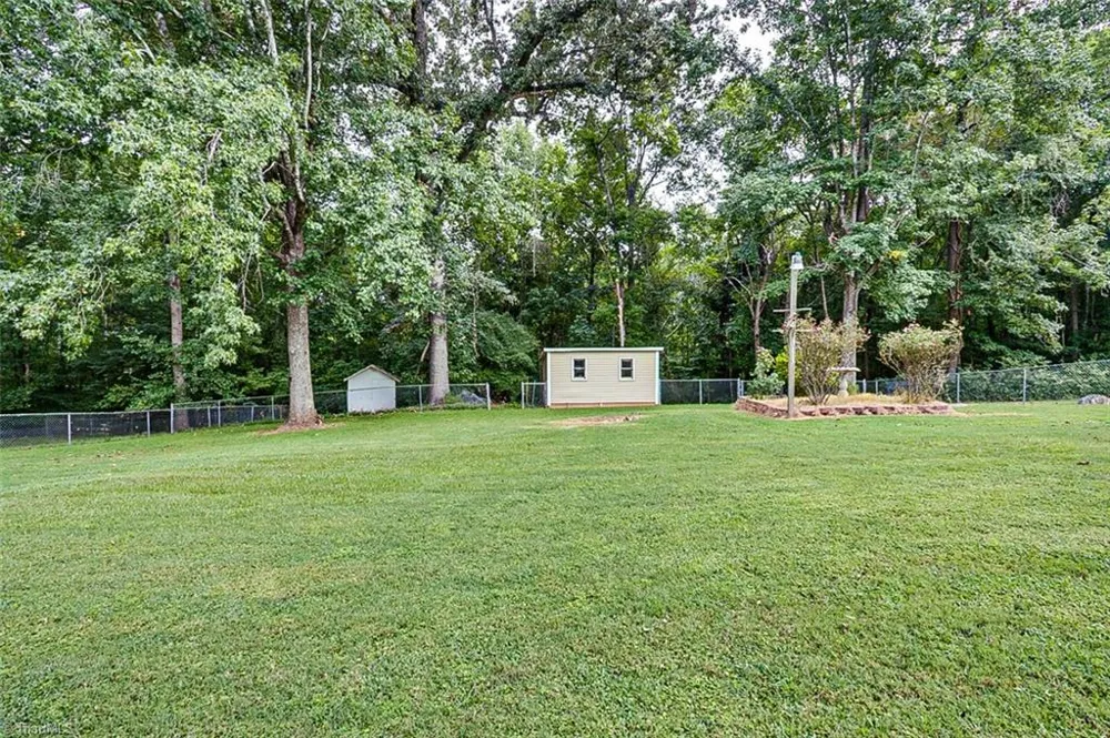 4667 Huntingwood Road Ramseur, NC 27316