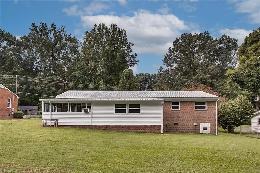 4667 Huntingwood Road Ramseur, NC 27316