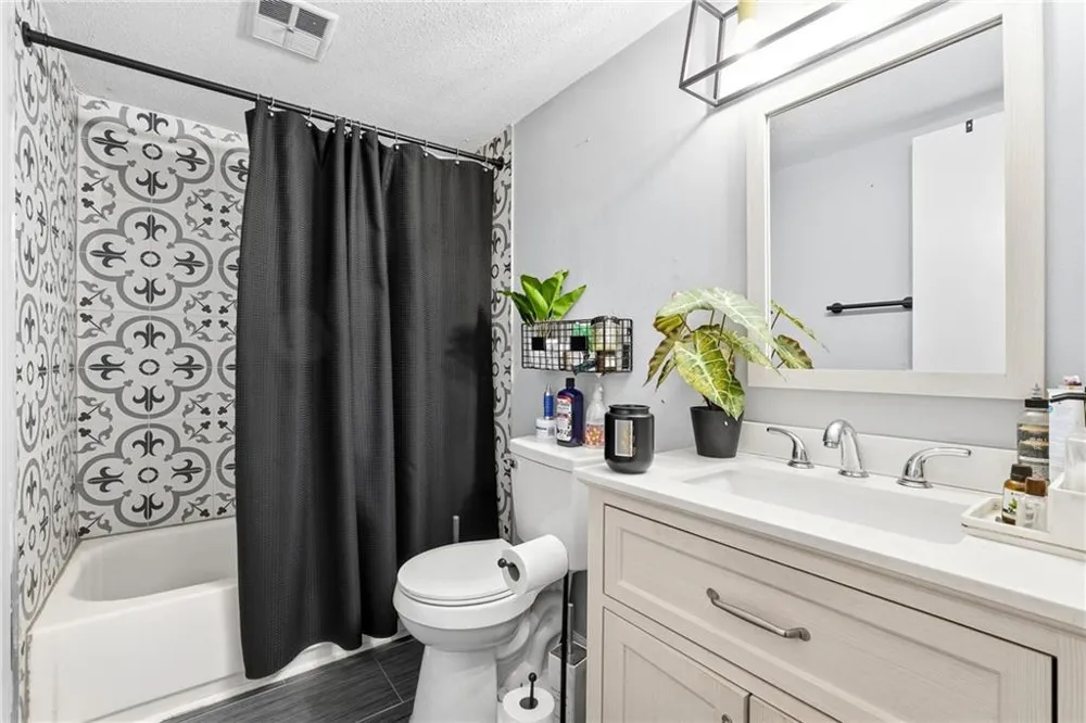 754 Garden View Drive Stone Mountain, GA 30083