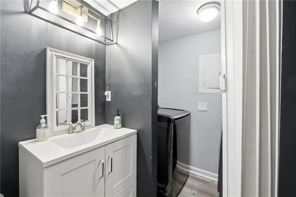 754 Garden View Drive Stone Mountain, GA 30083