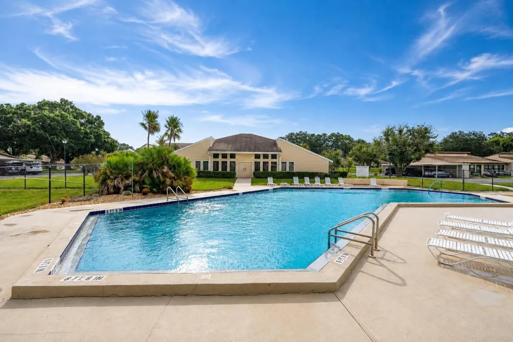 2025 SYLVESTER ROAD #P4 Lakeland, FL 33803