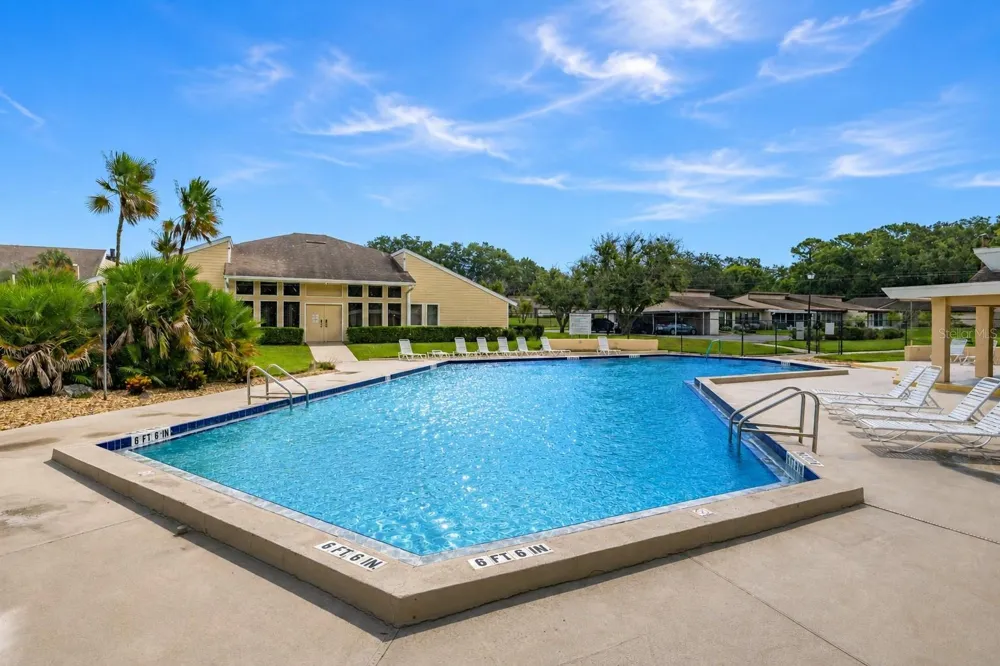 2025 SYLVESTER ROAD #P4 Lakeland, FL 33803