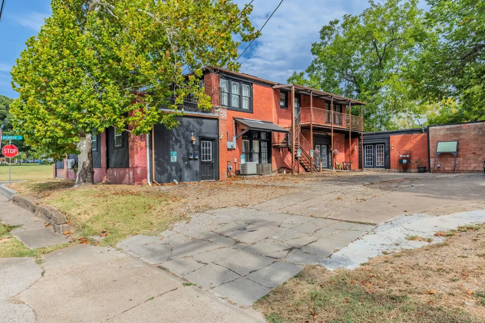 2006 MONROE Commerce, TX 75428