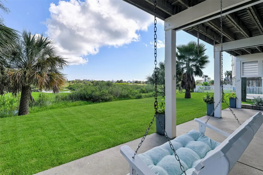 4112 Isla Del Sol Drive Galveston, TX 77554