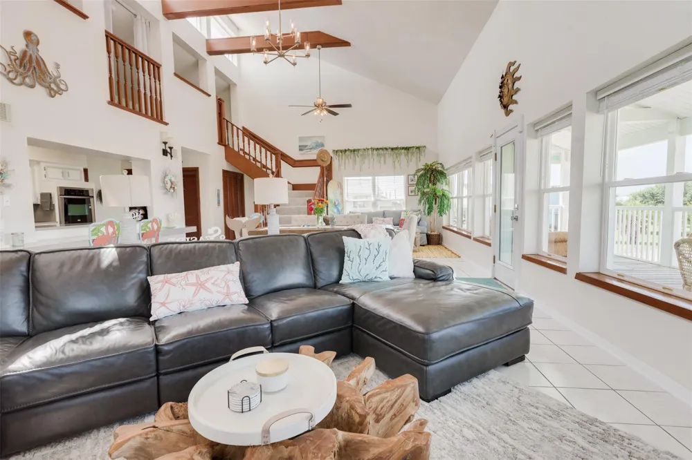 4112 Isla Del Sol Drive Galveston, TX 77554