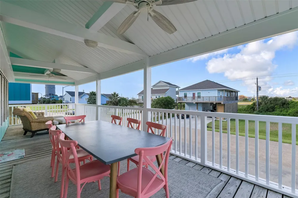 4112 Isla Del Sol Drive Galveston, TX 77554