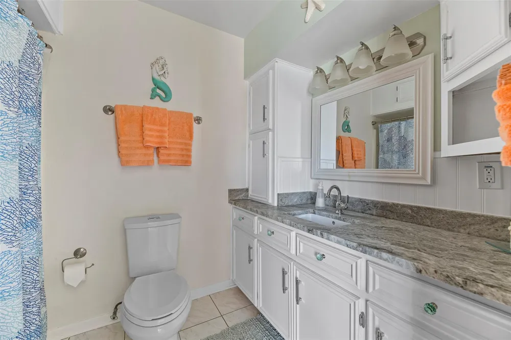 4112 Isla Del Sol Drive Galveston, TX 77554
