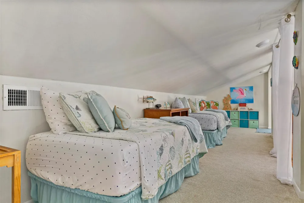 4112 Isla Del Sol Drive Galveston, TX 77554