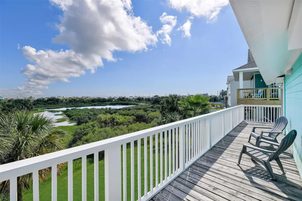 4112 Isla Del Sol Drive Galveston, TX 77554