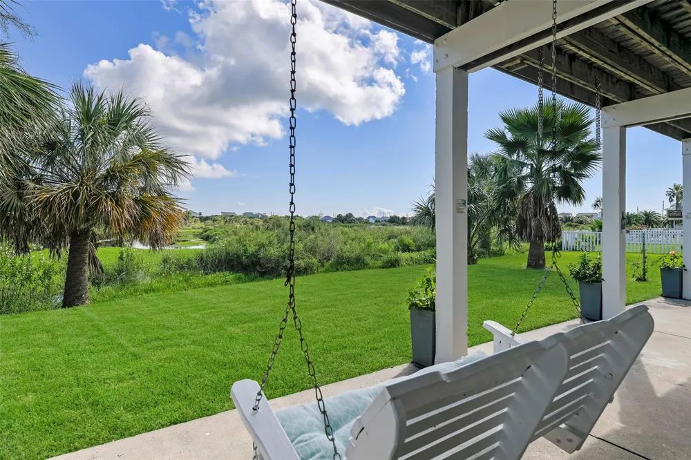 4112 Isla Del Sol Drive Galveston, TX 77554
