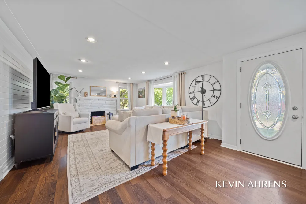2414 Barry Street Hudsonville, MI 49426