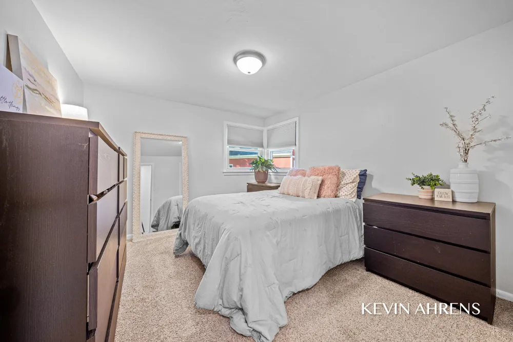 2414 Barry Street Hudsonville, MI 49426
