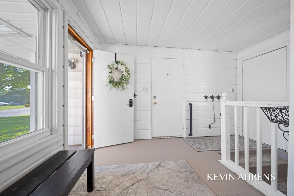 2414 Barry Street Hudsonville, MI 49426