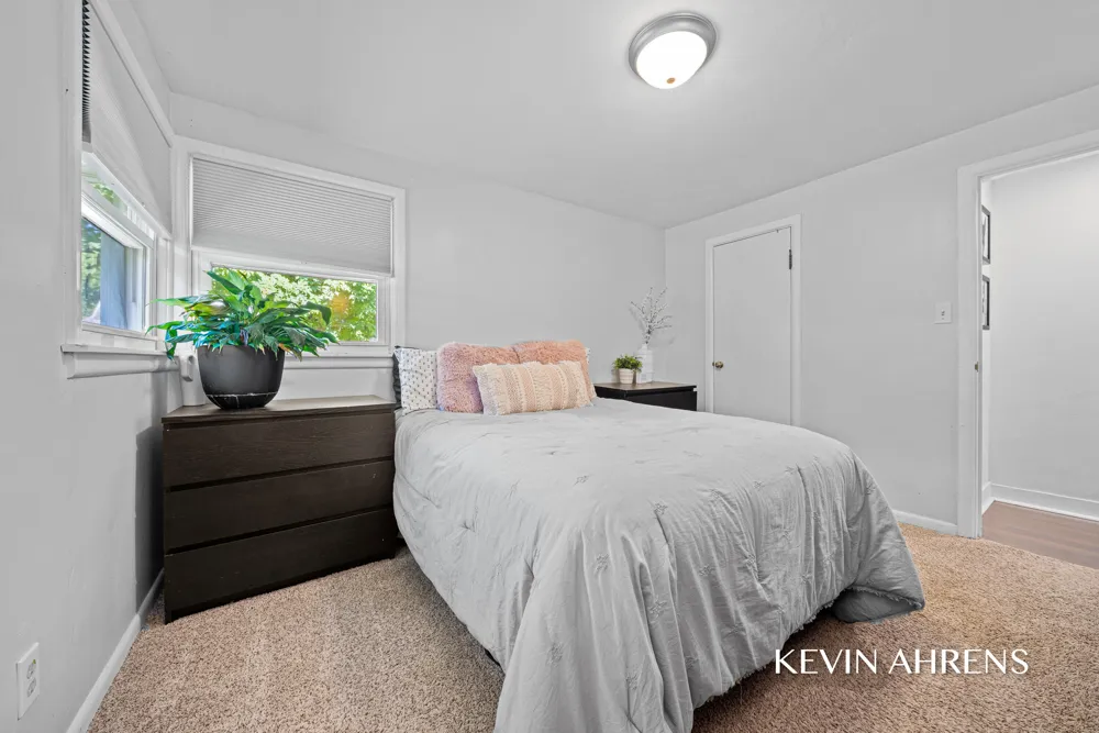 2414 Barry Street Hudsonville, MI 49426