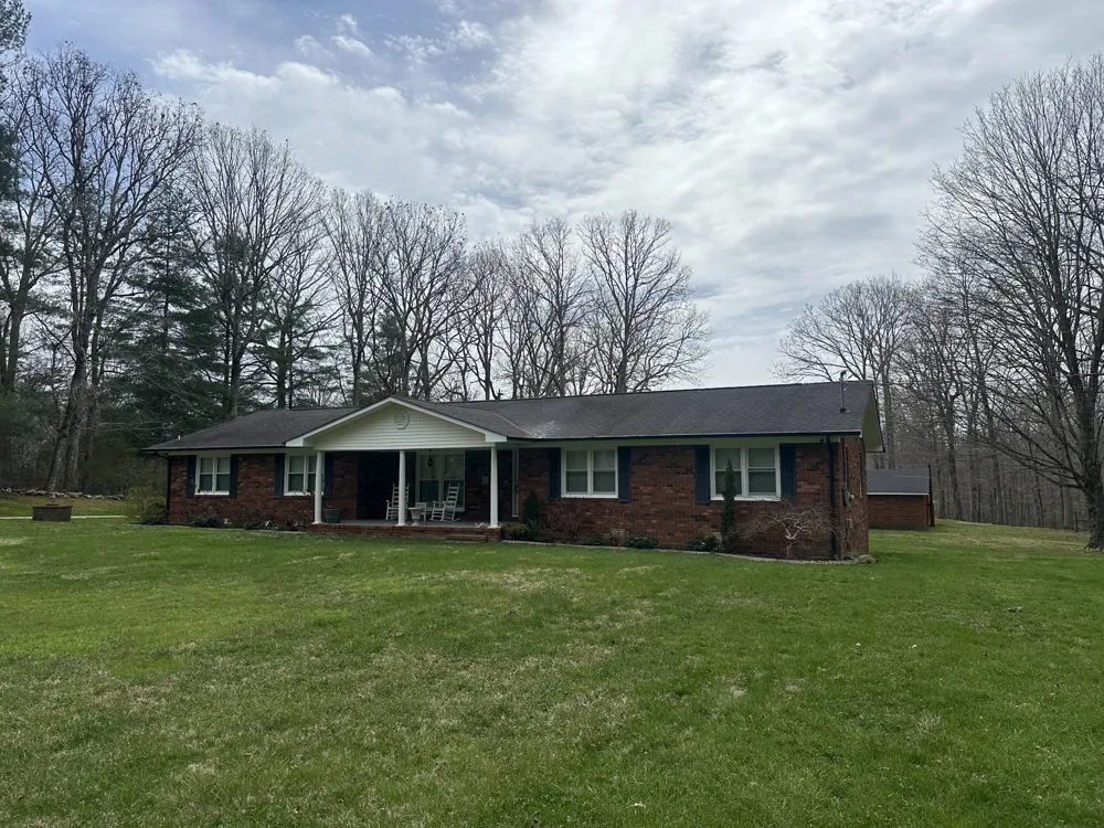 177 Plain View Lake Dr Tracy City, TN 37387