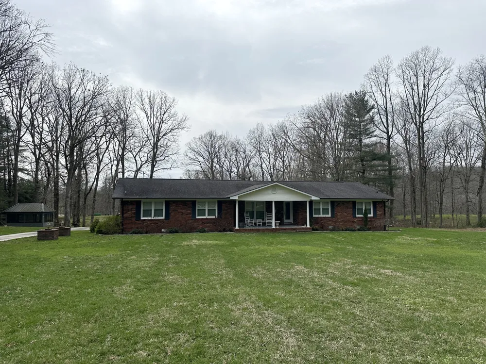 177 Plain View Lake Dr Tracy City, TN 37387