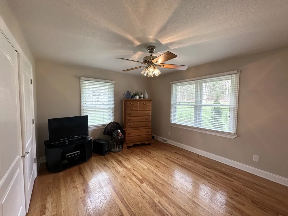 177 Plain View Lake Dr Tracy City, TN 37387